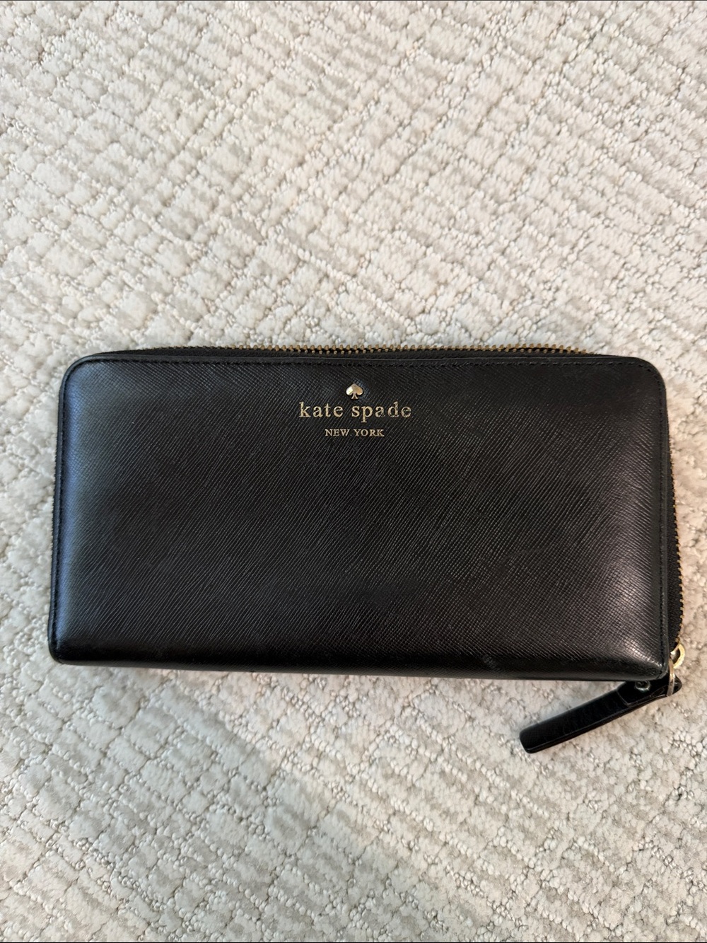 kate spade Black Saffiano Leather Zip Wallet with Gold Logo